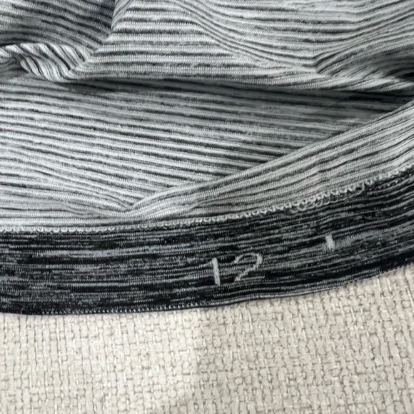 lululemon Size 12 - Picture 4 of 6